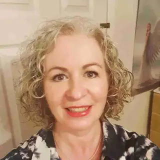 Andrea Bittencourt (Spirit Medium · Heaven To Earth)