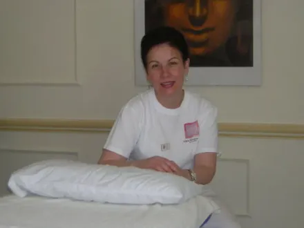 Julie Chipperfield-Carr (Shungite Retailer)