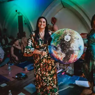 Kathryn Henshaw & Faith Daniels (Opening Cacao Ceremony)